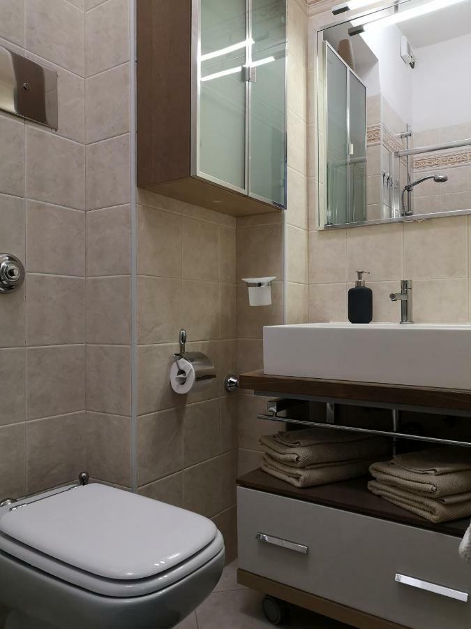 Apartment Ca' Petrona เวนิส ภายนอก รูปภาพ